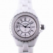 シャネル　CHANEL　J12　白セラミック　レディース　H0967　クォーツ　33mm　200m防水　純正ベゼルダイヤ