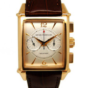 ジラール・ペルゴ　GIRARD PERREGAUX　ヴィンテージ1945　クロノグラフ　25990.0.52.1161　18KPG　30×46mm　シルバー　革ベルト　USED  中古