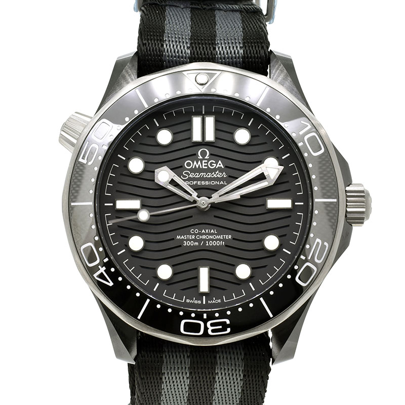 オメガ　OMEGA　シーマスター ダイバー 300m コーアクシャル マスタークロノメーター　210.92.44.20.01.002　ブラック　43.5mm　セラミック　新品
