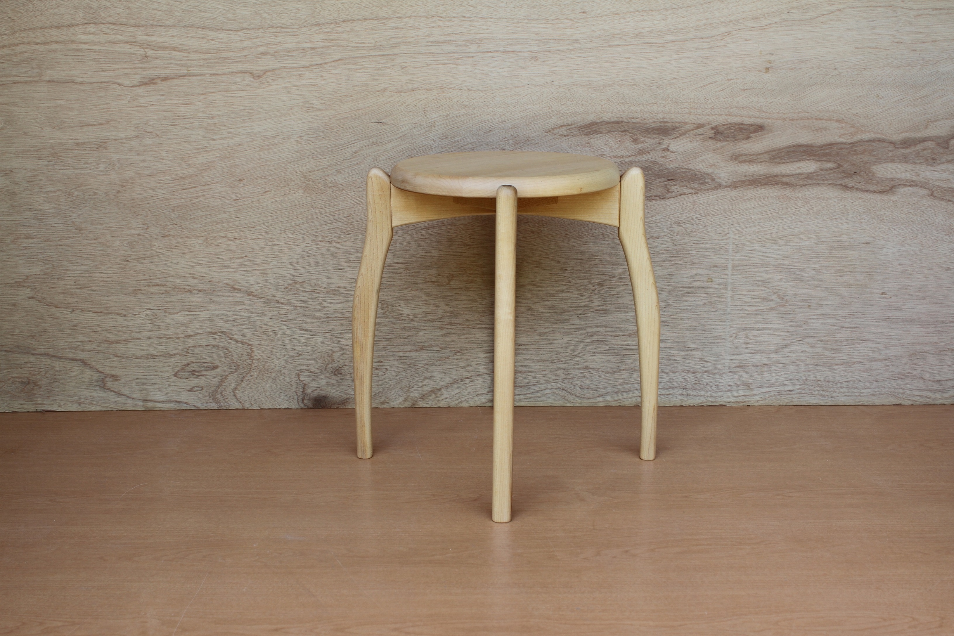 スツール1　ハードメープル材