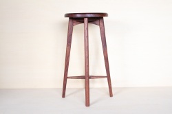 キッチンスツールA・ケヤキ柿渋正面