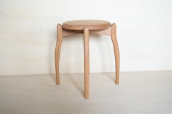 スツール１・オーク正面