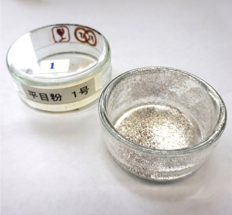 東京粉 純銀平目粉　1ｇ入