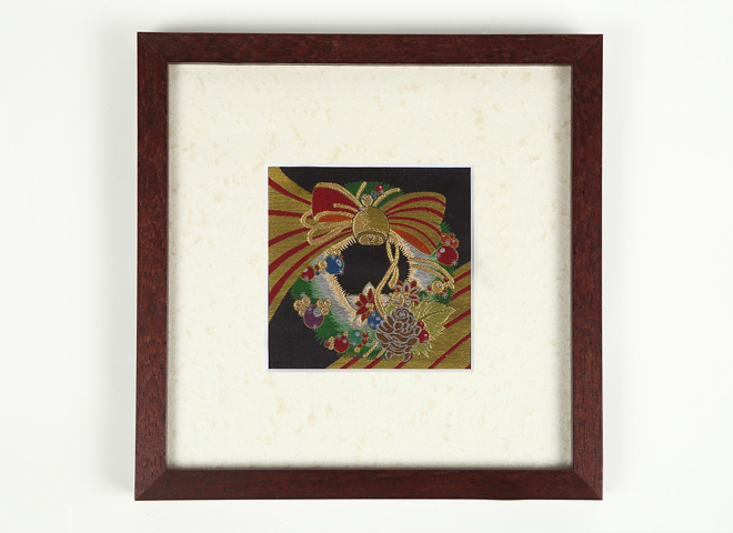 クリスマスに和モダンのインテリア！　金襴ピクチャー「クリスマスリース」