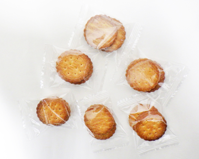 ミレービスケット（ミレーフライ）は個包装が便利な大袋1袋25個（50枚