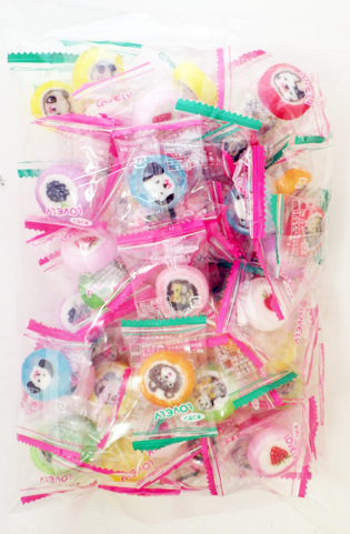 駄菓子屋にあるような動物と果物のラブリーキャンディー（飴菓子