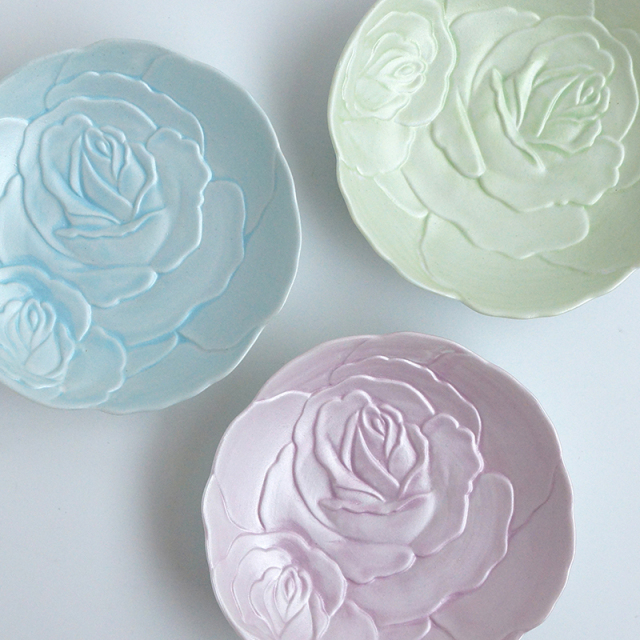 mint. 薔薇彫り深小皿【金照堂オリジナル】