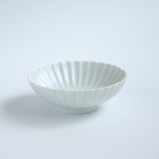 白マット 菊彫取鉢 (大)