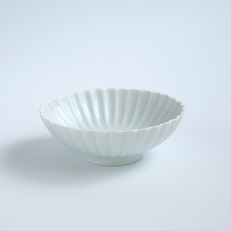 白マット 菊彫取鉢 (大)