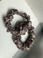 シルク サテン シュシュ ヘアゴム【ココア】レギュラー サイズ 12mm シルク100％ KINUオリジナル 2個セット