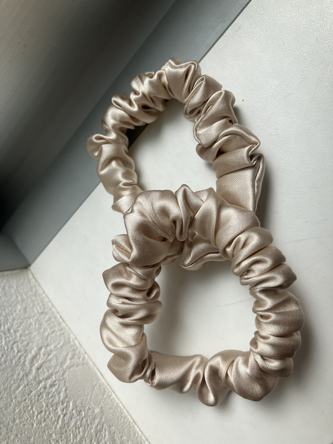 シルク サテン シュシュ ヘアゴム【シャンパン】レギュラー サイズ 12mm シルク100％ KINUオリジナル 2個セット