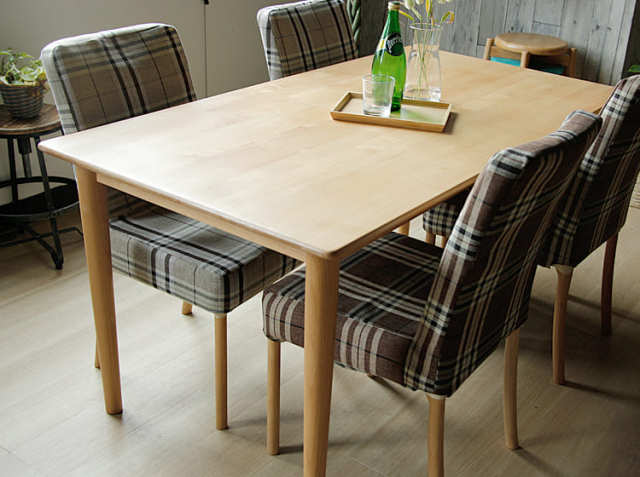 ダイニングテーブル幅135cm ADAL（アダル）｜北欧・ヴィンテージ