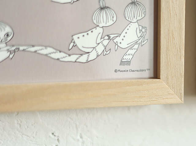 アートポスター マディケン ミュージアムポスター アートポスター、MOOMIN MYNOMAFURA（ミイのマフラー）｜北欧