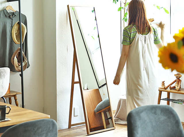 スタンディングミラー aicru（アイクル）※壁掛け可｜北欧