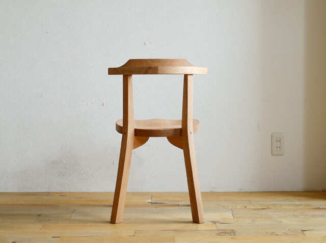 Akiチェア　国産　主材：天然杢くるみ材塗装 Akiチェア 国産 主材：天然杢くるみ材塗装