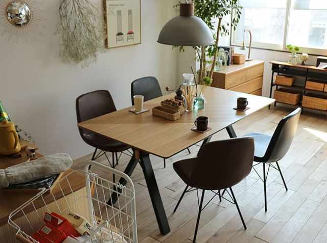 ダイニングテーブル