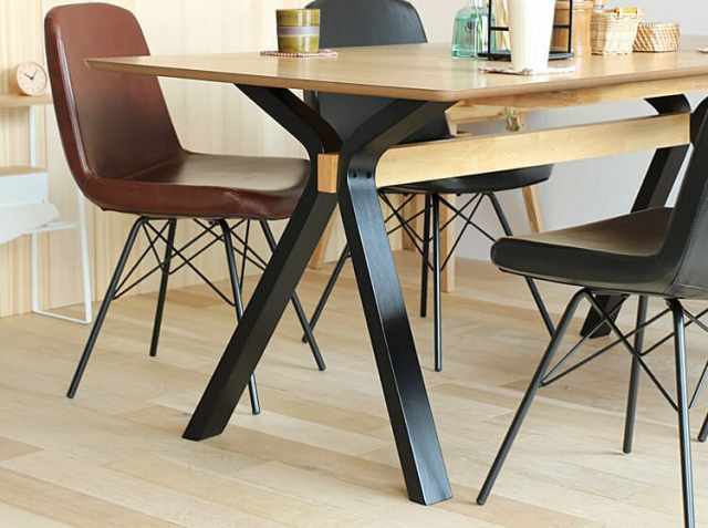 ダイニングテーブル