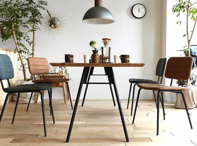 ダイニング beeg