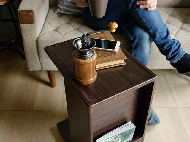 イタリアGiglio社　マホガニー木製サイドテーブル ガラス天板　2つ引き出し イタリアGiglio社マホガニー木製サイドテーブル ガラス天板2つ