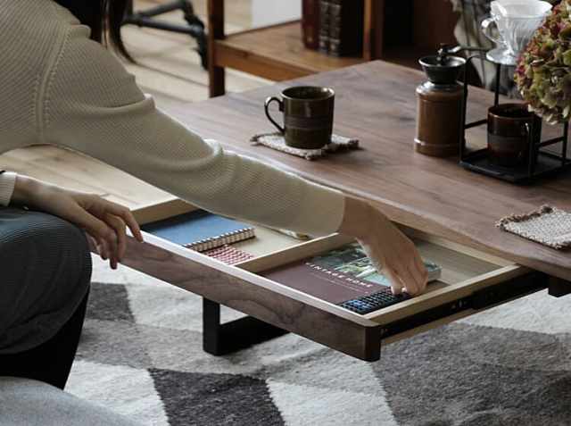 リビングテーブル