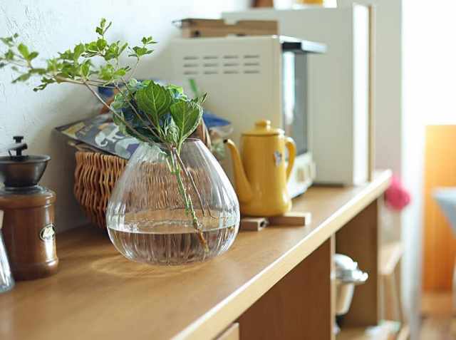BOHEMIA CRISTAL フラワーベース ウォーターフォール 高さ16cm