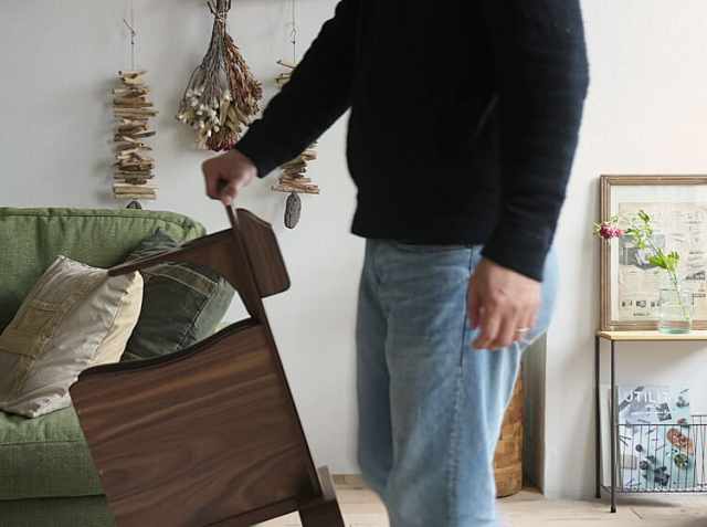 サイドテーブル