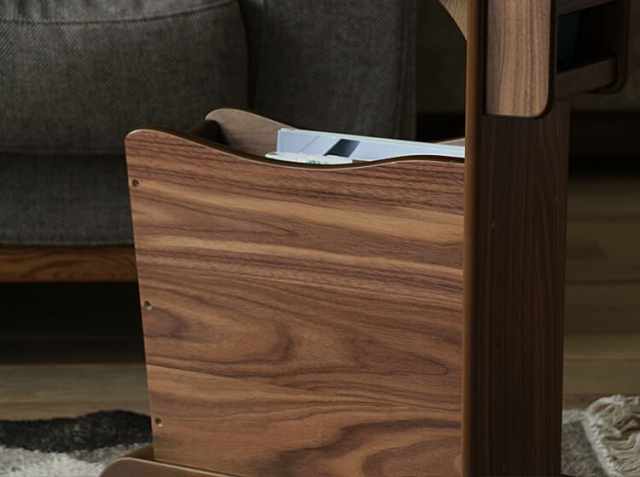 サイドテーブル