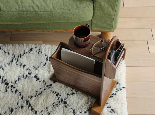 サイドテーブル