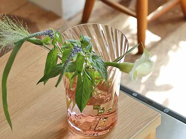 STILLEBEN フラワーベース Concave Vase Swirl 高さ20cm｜北欧