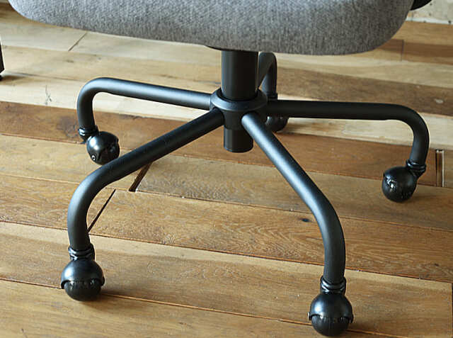 デスクチェア form（フォーム）｜北欧・ヴィンテージインテリア・家具