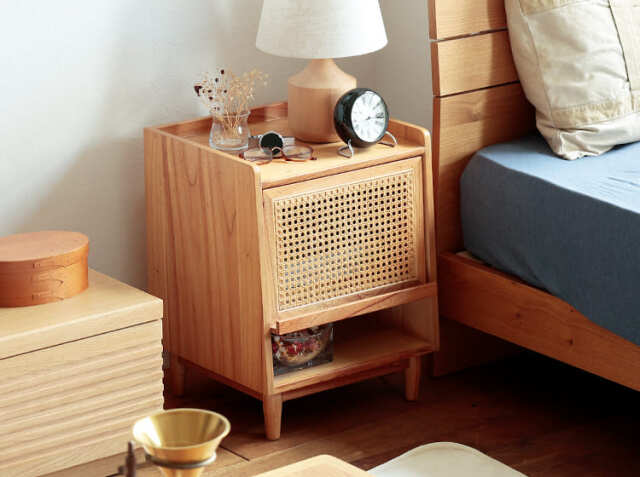 ナイトテーブル Doffy（ドフィー）｜北欧・ヴィンテージインテリア