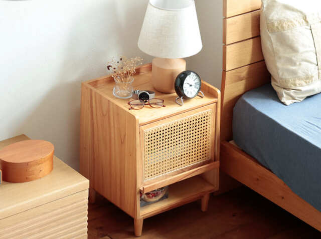ナイトテーブル Doffy（ドフィー）｜北欧・ヴィンテージインテリア