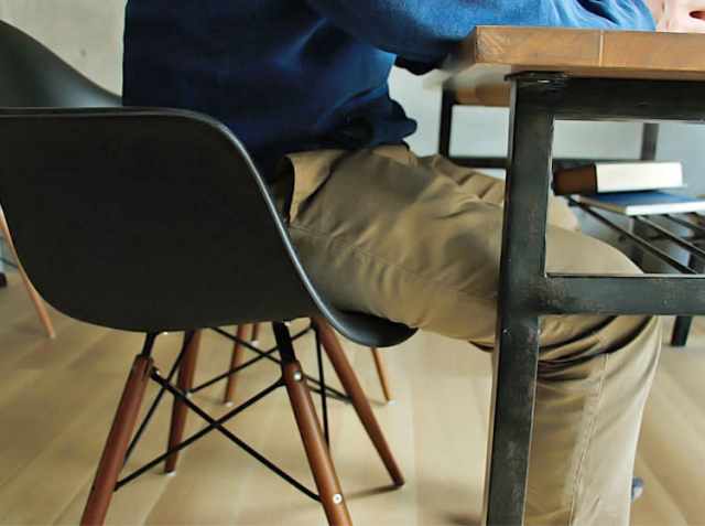 イームズ シェルチェア EAMES-DAW ブラウン脚タイプ｜北欧