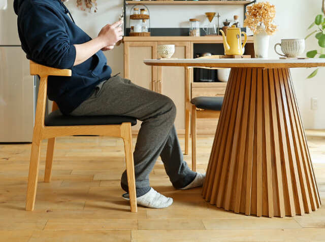 円形ダイニングテーブル Pele（ペル）｜北欧・ヴィンテージインテリア