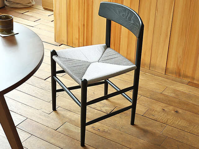 ダイニングチェアー form（フォーム）ブラックタイプ｜北欧