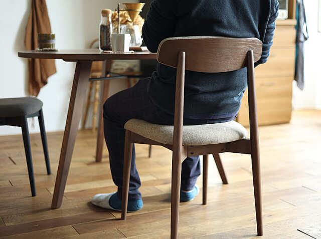 ダイニングチェア form(フォーム) 117 ブラウン｜北欧・ヴィンテージ