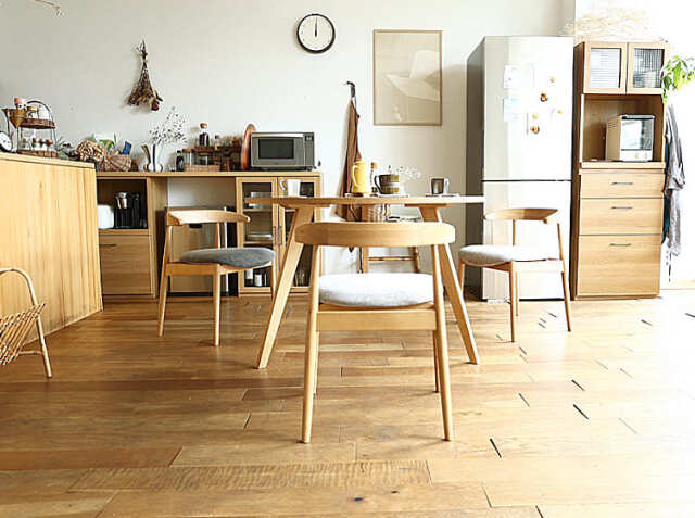 【8/9まで掲載】unico ナチュラルウッド 木製テーブル 下部棚付き 8/9まで掲載】unico ナチュラルウッド 木製テーブル 下部棚付き