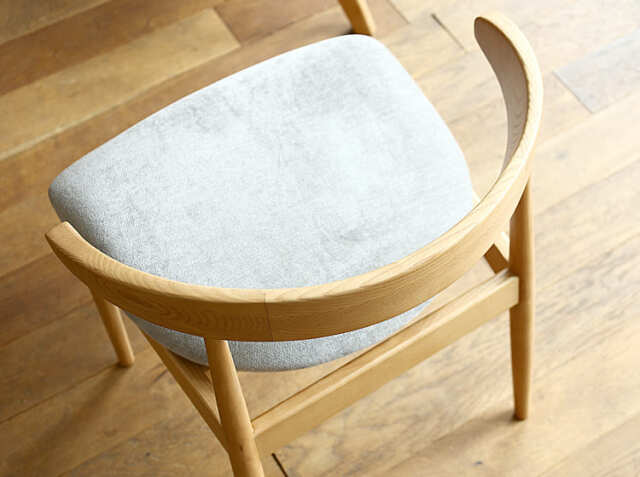 ダイニングチェア form(フォーム) ファブリック｜北欧・ヴィンテージ