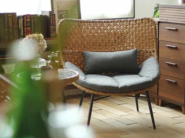 スツール付きパーソナルチェア Rizonea（リゾネア）｜北欧