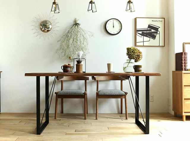 クワイエットアワーズ ダイニングテーブル クワイエットアワーズ ダイニングテーブル