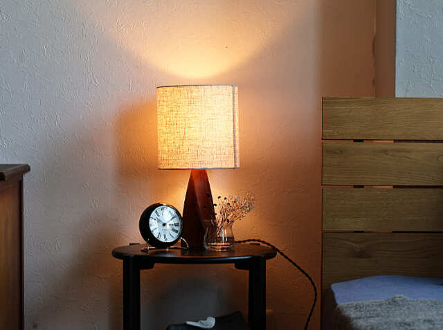 かたつむり型のランプ　テーブルライト かたつむり型のランプ テーブルライト