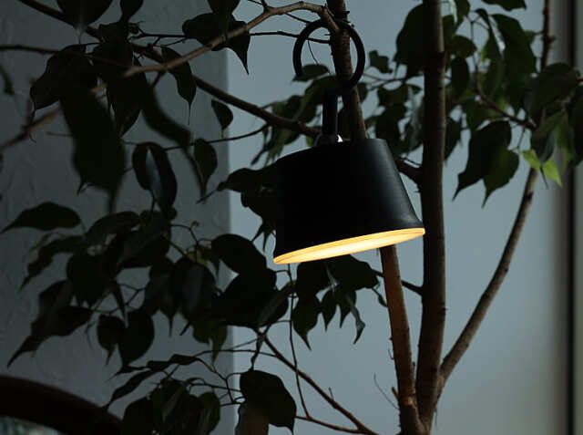 ポータブルランプ LED Magnecco（マグネッコ）｜北欧