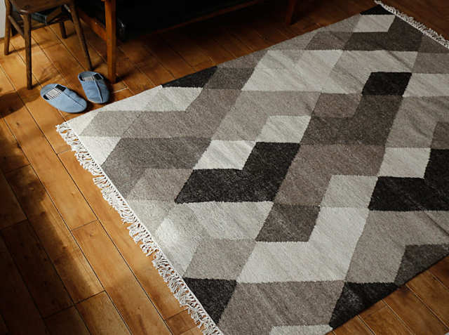 ラグ・カーペット Marldari face rug Helga マルチサイズ ラグ – RUGHAUS