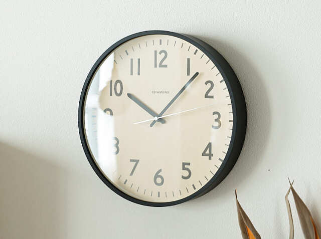 電波時計 SHAPELY CLOCK BLACK｜北欧・ヴィンテージインテリア・家具