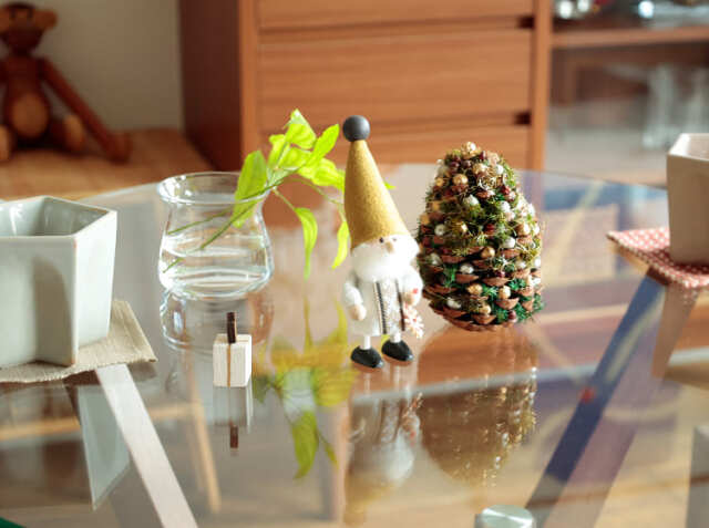 ノルディカニッセ 2024限定 ストローオーナメントを持ったサンタ ノルディカニッセ 2024限定 ストローオーナメントを持ったサンタ