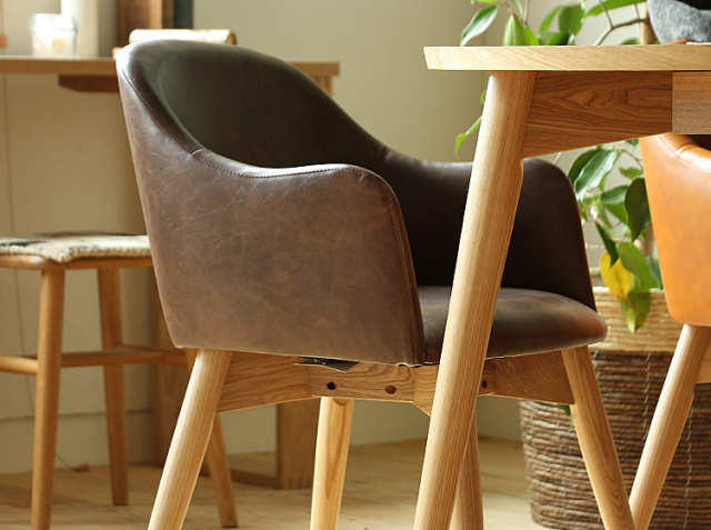 ダイニングチェアー Orois(オロワーズ) レザータイプ｜北欧