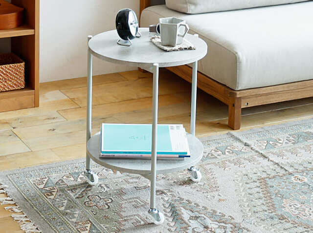 円形サイドテーブル Prots（プロッツ）｜北欧・ヴィンテージインテリア