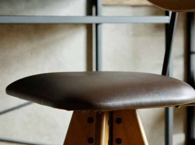 昇降式カウンタースツール Rasic（ラシック）｜北欧・ヴィンテージ