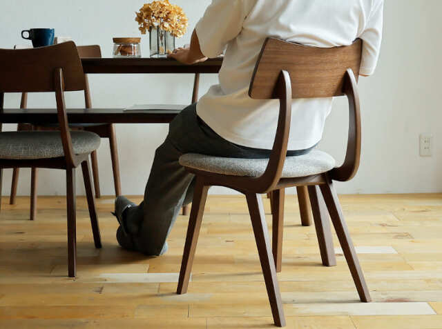 ダイニングチェア Rect(レクト) ブラウンタイプ｜北欧・ヴィンテージ