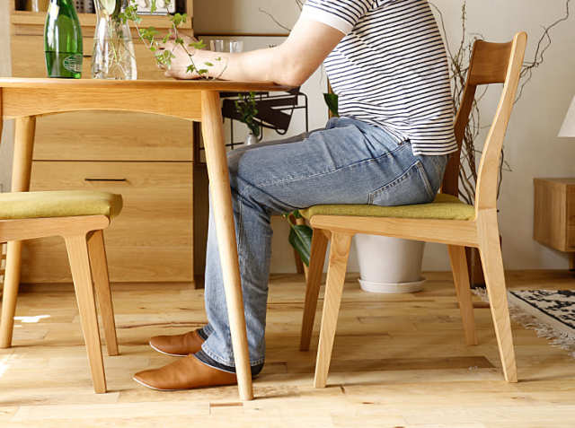 円形ダイニングテーブル REEL(リール) ナチュラル ｜北欧